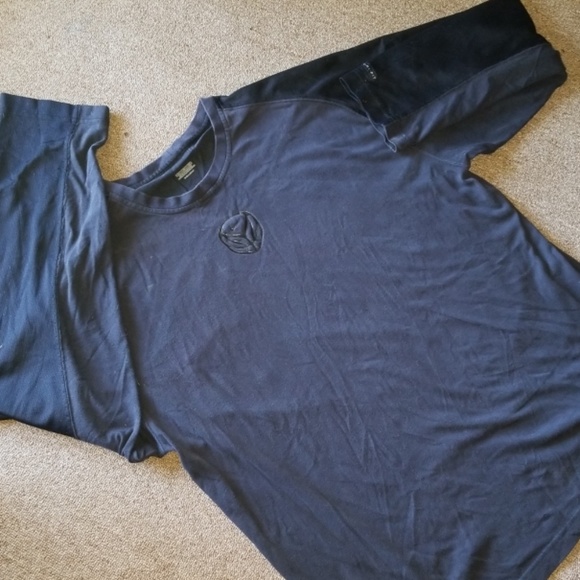 Nike, Dri-Fit, Long-Sleeve - Picture 2 of 4